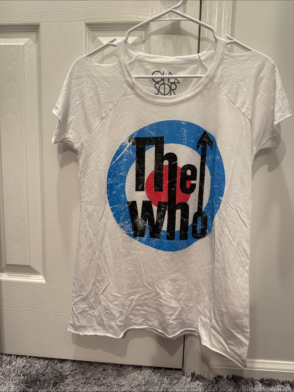 Chasor The Who Graphic Tee - White with Blue & Red Target Logo. Size small